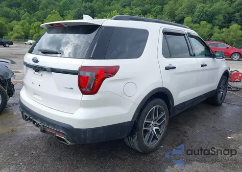 2016 Ford Explorer Sport z USA, uszkodzony, nr VIN 1FM5K8GT2GGA83796